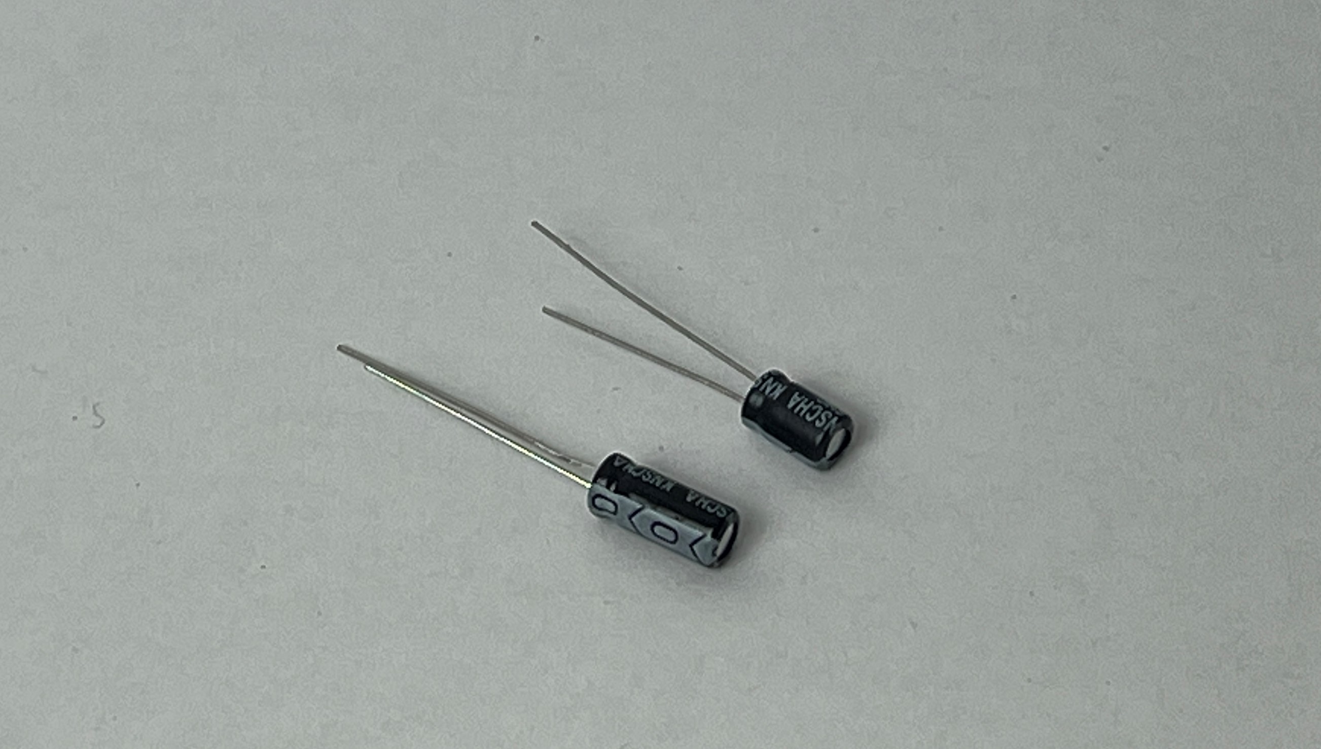 Picture of an electrolytic capacitor